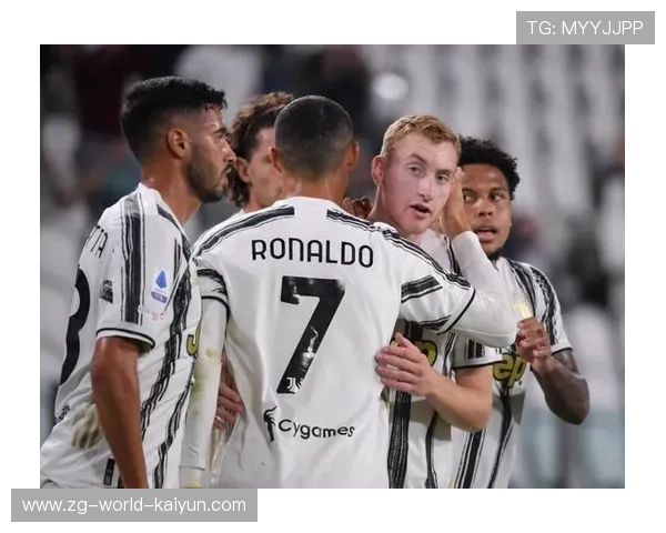 尤文替补登场完成关键封堵，展现无畏精神！