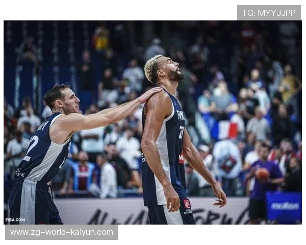 怀特攻防两端存在感拉满